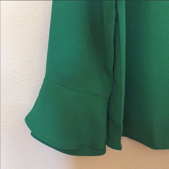 Long Flowy bell sleeve Ann Taylor Blouse XXS - Picture 2 of 6